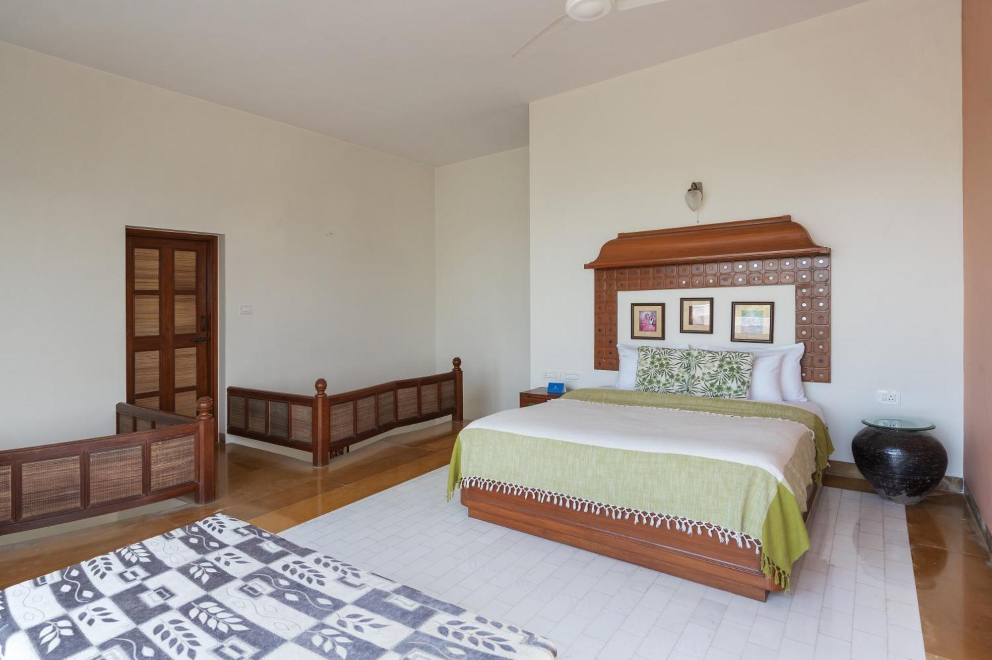Saffronstays Pride Rock Mandve Exteriér fotografie