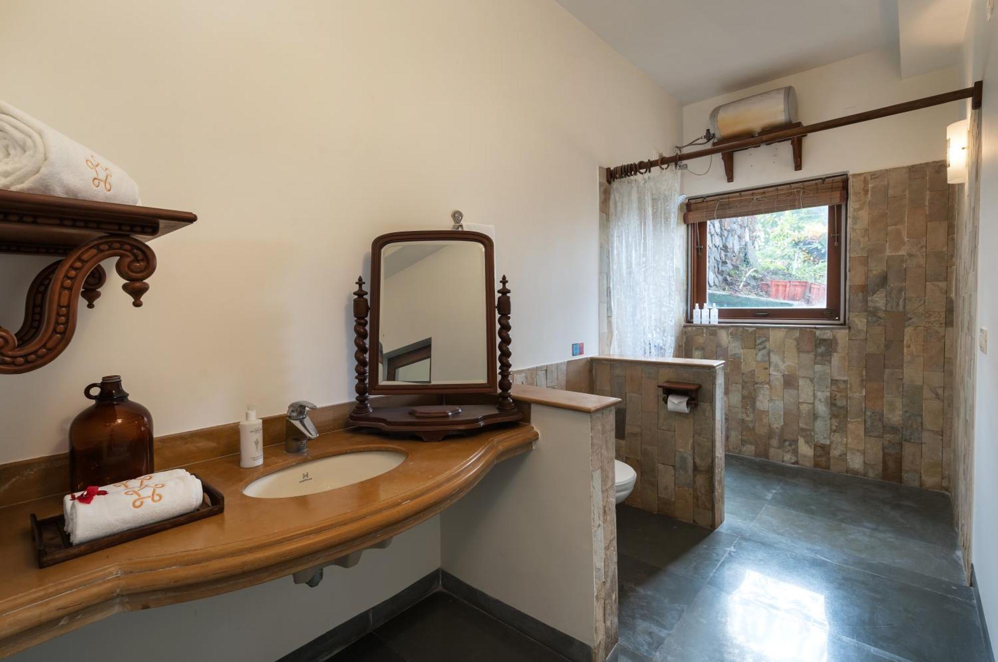 Saffronstays Pride Rock Mandve Exteriér fotografie