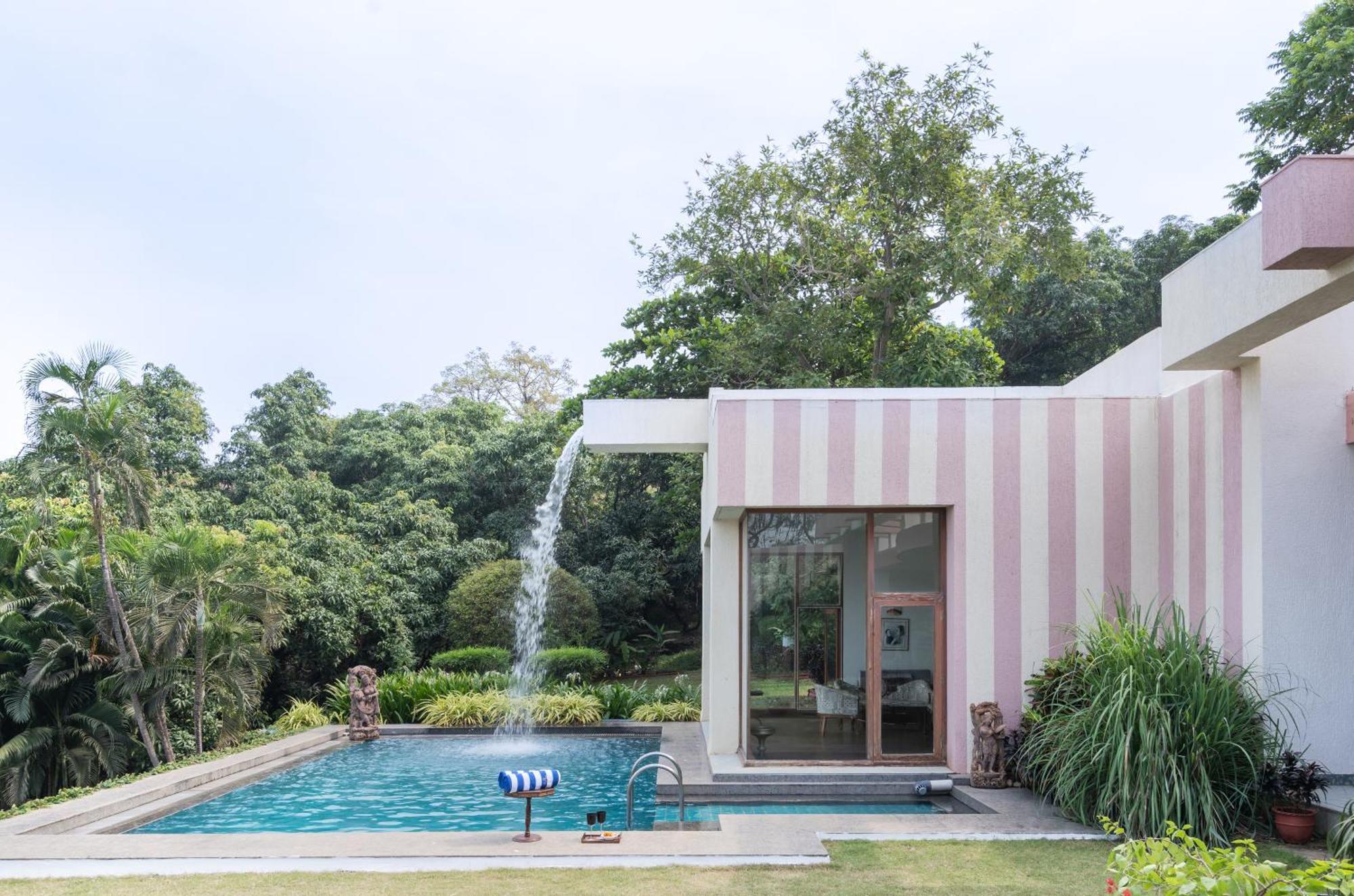 Saffronstays Pride Rock Mandve Exteriér fotografie